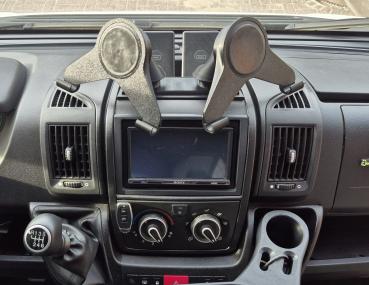 Preview: Tablet Halterung für Wohnmobile Preview: Tablet Halterung für Wohnmobile