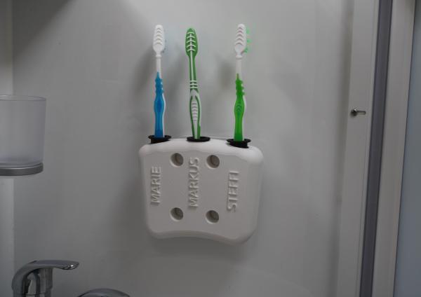 Zahnbürstenhalter mit Namen